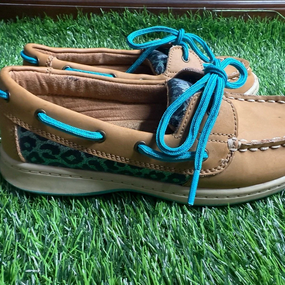 Austin Trading Co Kids Tan and Blue Boat Shoes